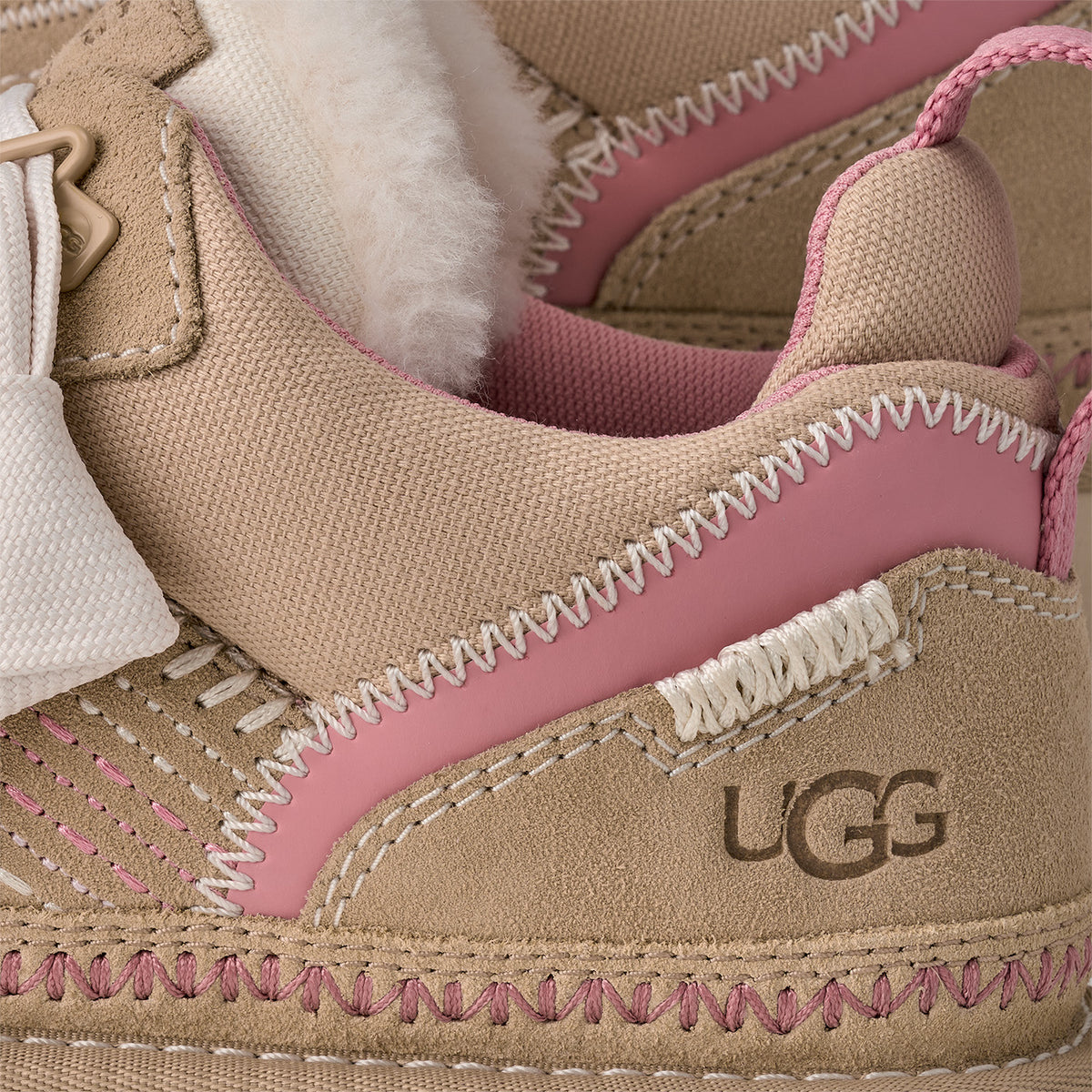UGG Lowmel Meadow Womens