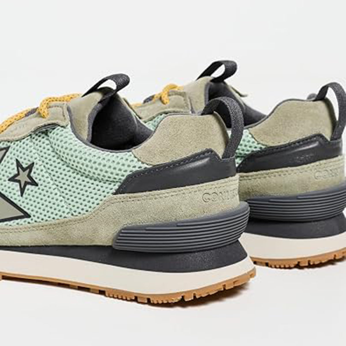 Converse Omega Trainer SE Sneaker