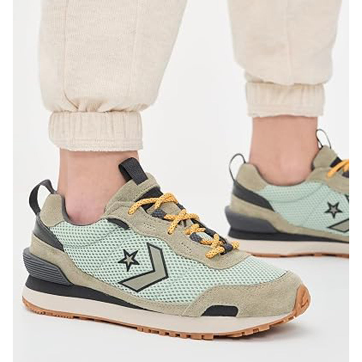 Converse Omega Trainer SE Sneaker